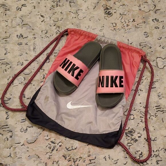 Nike Shoes - Nike Women's Offcourt Padded Insole Slip On With Bag